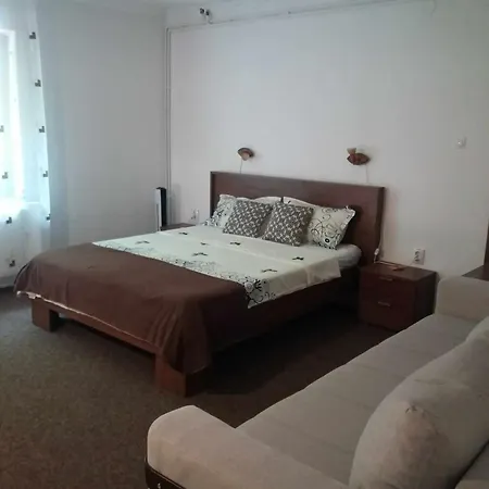 Guest house Casa Dora 2*